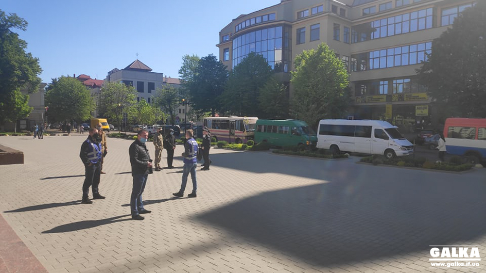 perevizniki 7 - Прикарпатські перевізники вимагають відновити рух автобусів - rai.ua