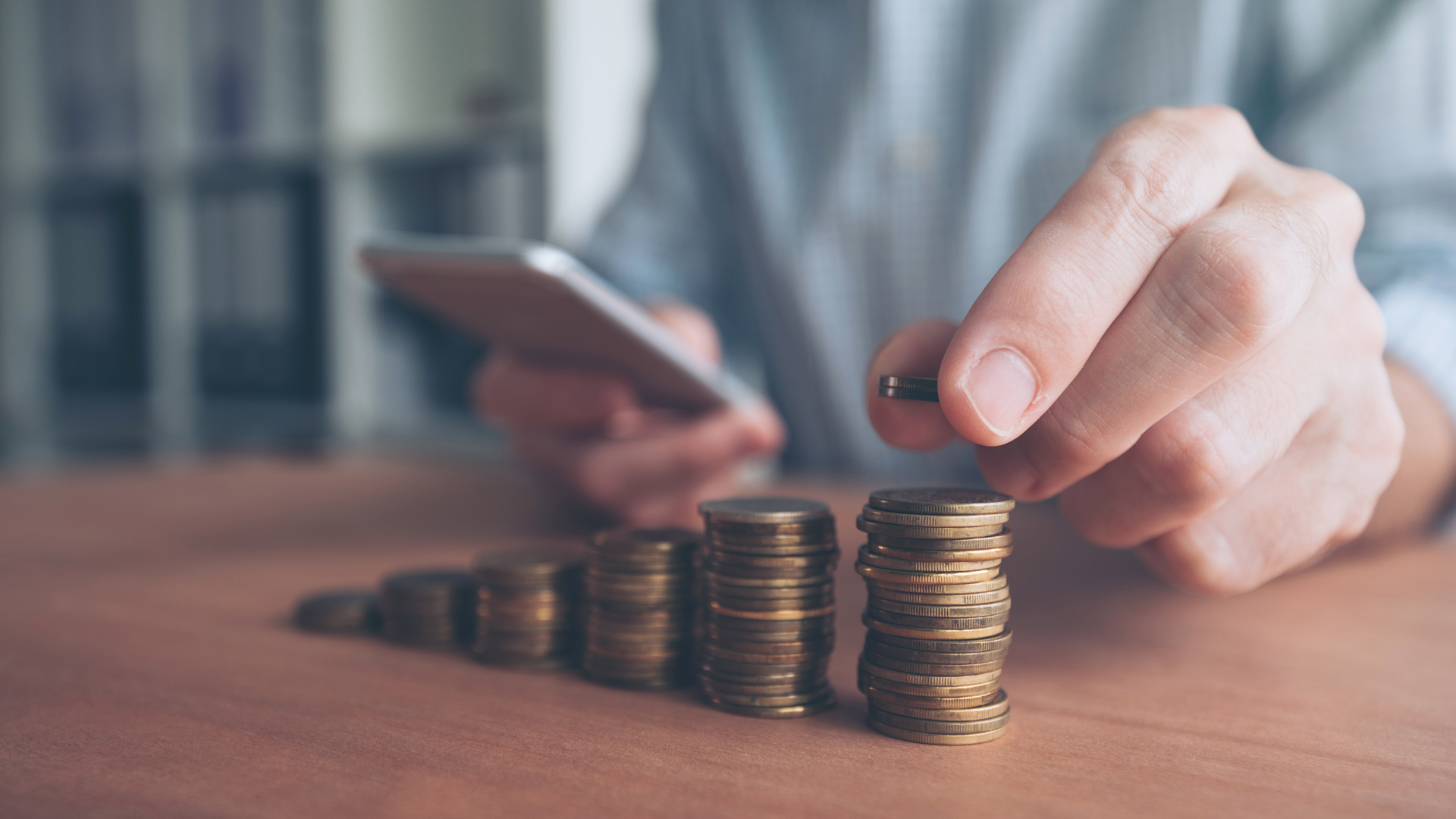 fop fizychna osoba pidpryyemets podatok podatky podatkova finansy ekonomika - На Прикарпатті боржники погасили понад 86 гривень мільйонів податків - rai.ua