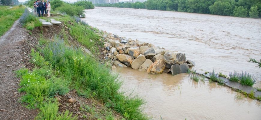 100560254 4262330670474207 648459084382601216 n 28 - В Угорниках триває реконструкція дамби - rai.ua