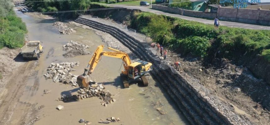 118098771 2745869768966890 8482047267481891765 o 1 - На Прикарпатті тривають роботи по відновленню пошкоджених паводком об'єктів - rai.ua