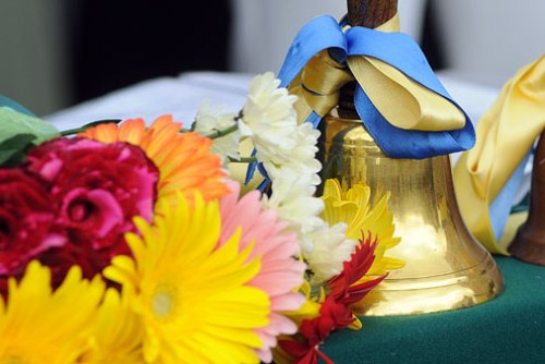 dzvonyk - На Прикарпатті понад 16 тисяч першокласників - rai.ua