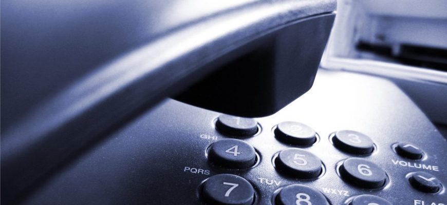 1589813668 telefon - Прикарпатці зможуть звернутись до посадовців ОДА у телефонному режимі - rai.ua