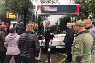 vygnaly z avtobusa - В Івано-Франківську водій автобуса відмовився перевозити інваліда війни та ветерана АТО (відео) - rai.ua