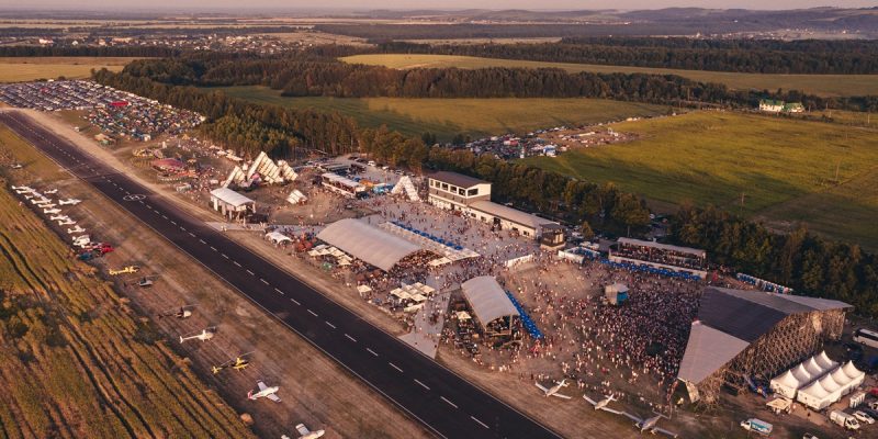 1002 800x400 1 - Танці вдень і вночі: на Прикарпатті відгримів UNDERHILL Music Festival. Відео - rai.ua