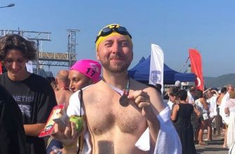 11 - Друге дихання після коронавірусу: франківець переплив Дарданелли. Відео - rai.ua