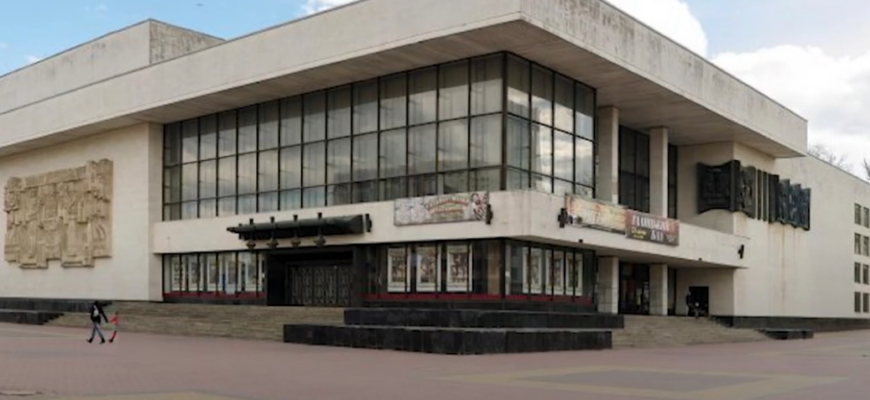 screenshot 8 2 - Франківський драмтеатр відновлює показ вистав. Відео - rai.ua