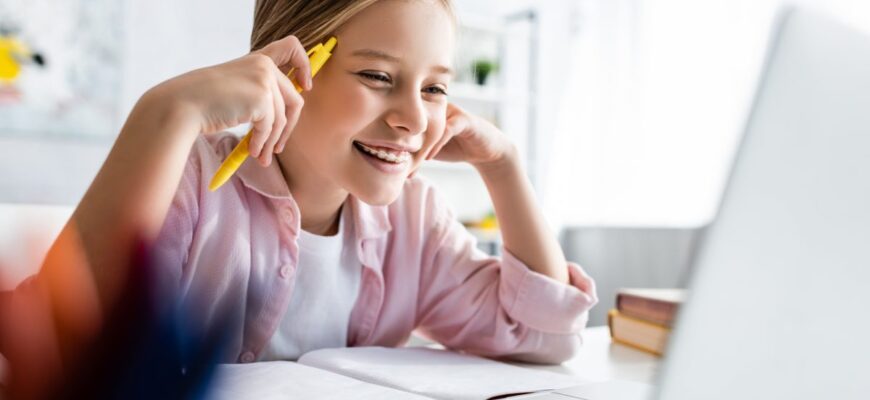 yak organizovano dystantsijne navchannya v kyyivskij shkoli. 16 punktiv e1618319765276 - В Івано-Франківську з 14 березня відновлять дистанційне навчання. Відео - rai.ua