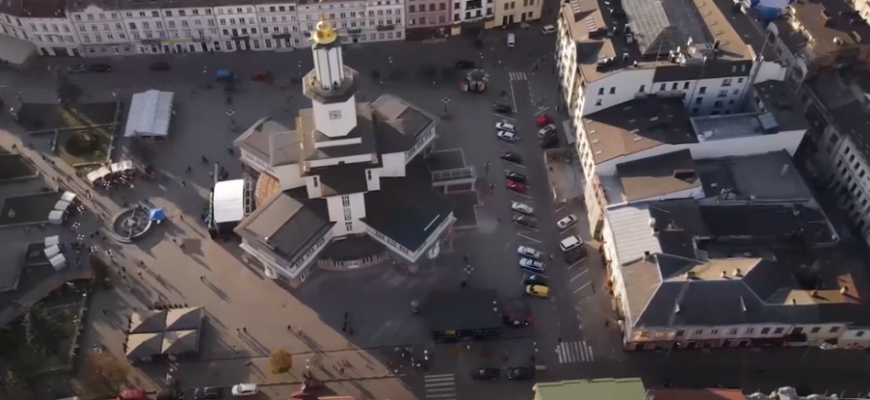 screenshot 5 - У Івано-Франківську проводитимуть ознайомчі екскурсії для гостей міста. Відео - rai.ua