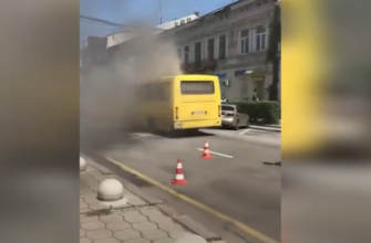 screenshot 4 8 - У центрі Івано-Франківська загорівся маршрутний автобус №36. Відео - rai.ua