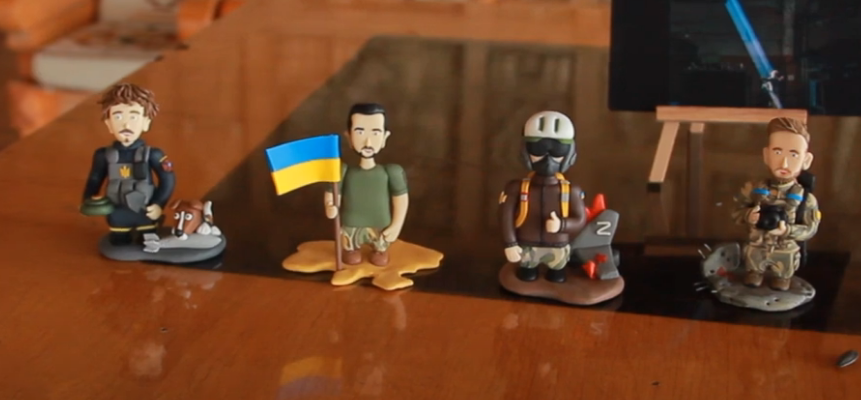 screenshot 3 - Івано-Франкіський скульптор-мультиплікатор презентував патріотичну серію "Теплих іграшок" під назвою "Воїни світла". Відео - rai.ua
