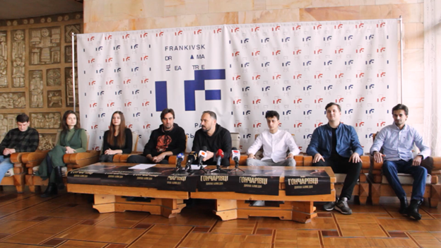 rysunok3 6 - Івано-Франківський драмтеатр покаже п'єсу "Сватання на Гончарівці". Відео - rai.ua