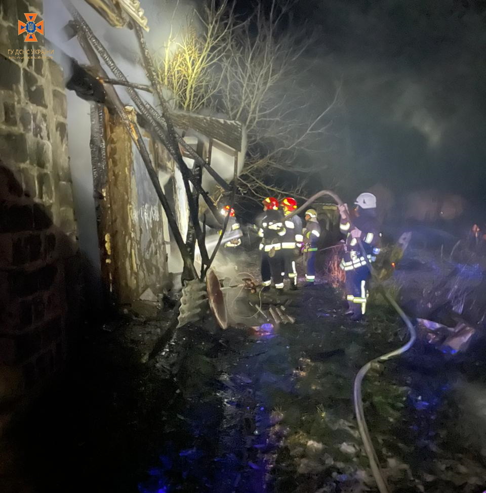 321107865 1013281179631959 847932629490214475 n - На пожежі в селі Крилос загинув чоловік. фото - rai.ua