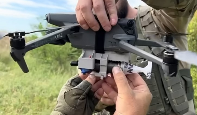 10 окрема гірсько-штурмова бригада отримала черговий квадрокоптер у рамаках флеш-мобу “Дрон для ЗСУ”