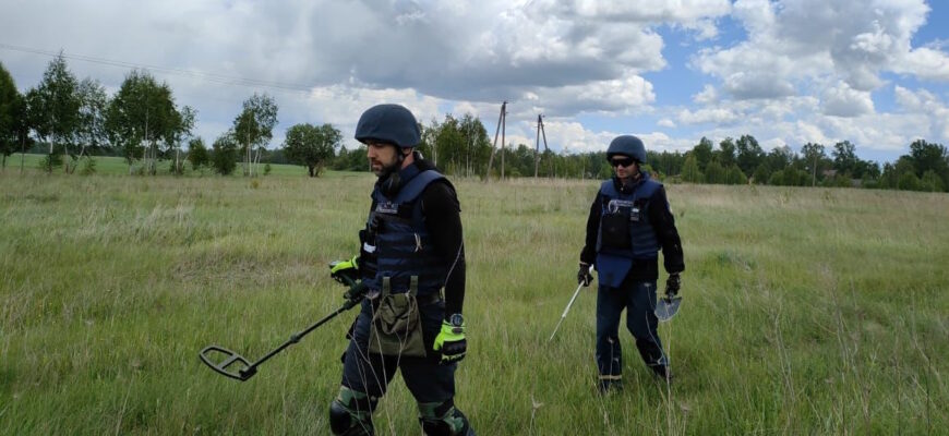346064606 197405793137431 282328411222827286 n 1 - Прикарпатські піротехніки продовжують розміновувати деокуповані території - rai.ua