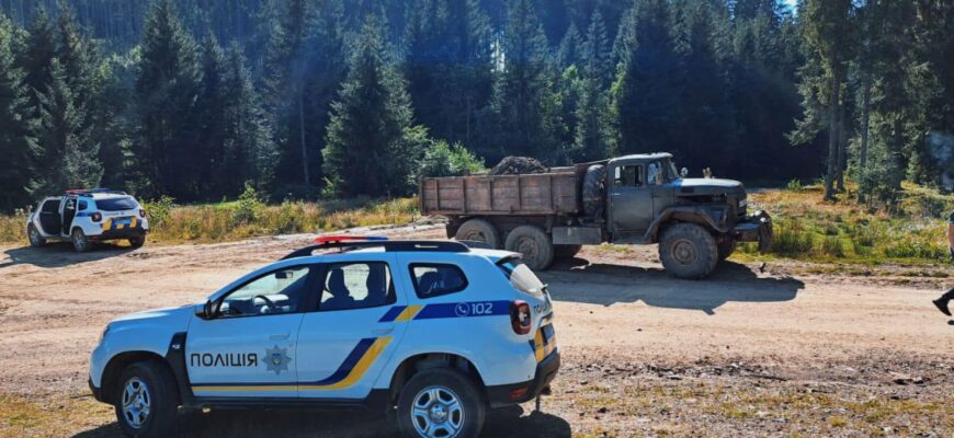 politsiia - Поліцейські Івано-Франківщини припинили незаконний видобуток гравію - rai.ua