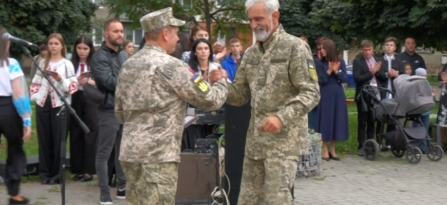 screenshot 23 - В Калуші нагородили захисників, які через важкі поранення повернулися додому. Відео - rai.ua