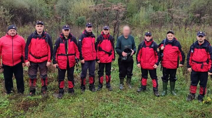 Рятувальники знайшли заблукалого грибника, який майже дві доби провів у лісі