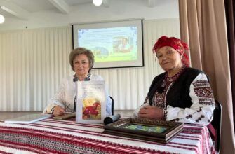 У Голинському ліцеї презентували книжку про художницю Елімію Бережниицьку