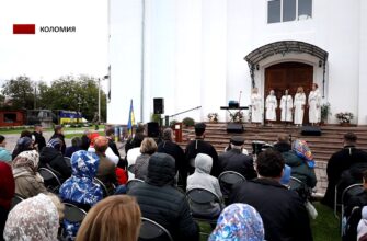 У Коломиї відбувся мистецький захід «Під покровом Богородиці». Відео