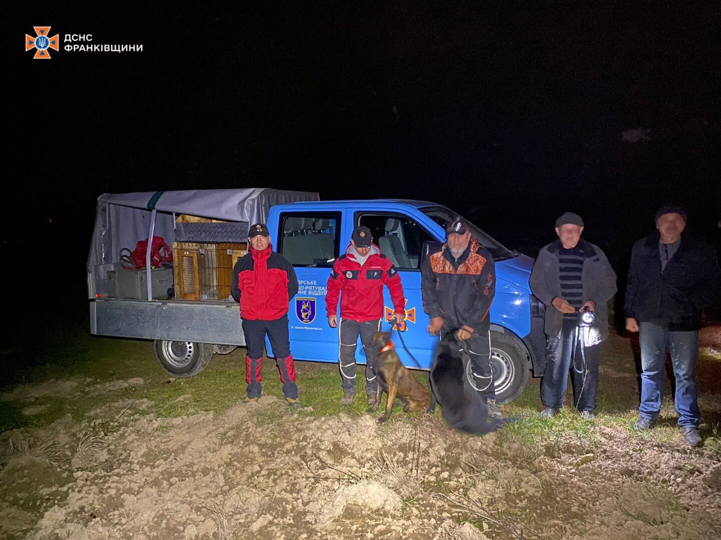 zhyt8 - Рятувальники знайшли заблукалого чоловіка в лісовому масиві - rai.ua