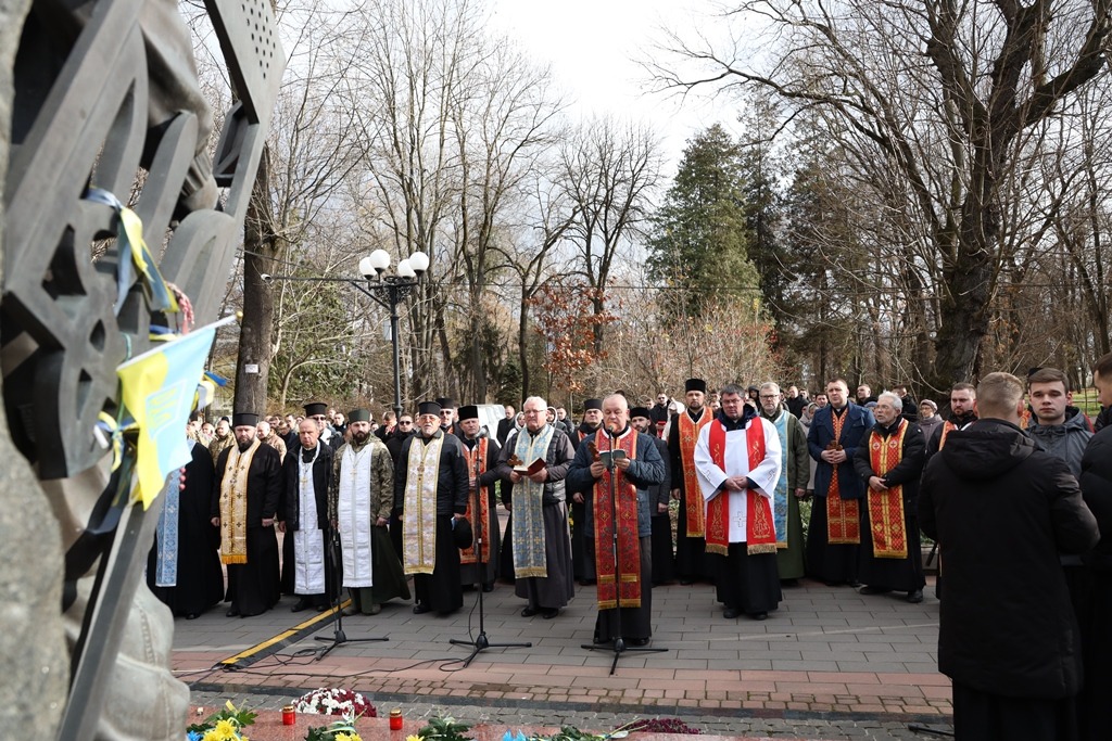 gid - Прикарпатці відзначили День Гідності та Свободи - rai.ua