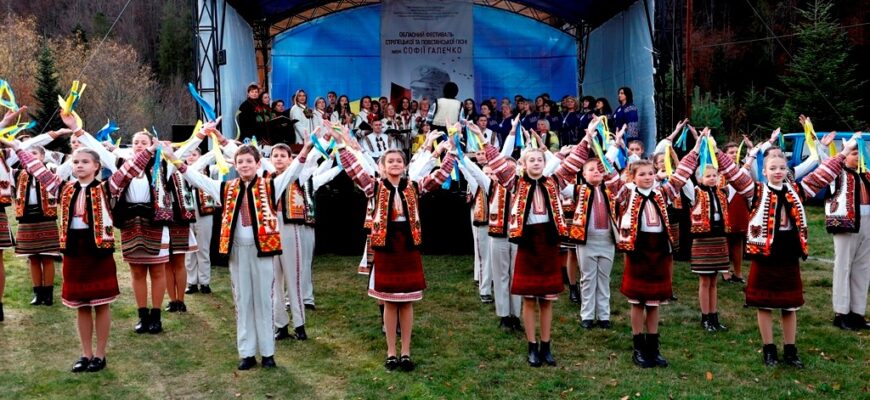 На Надвірнянщині відбувся фестиваль стрілецької та повстанської пісні