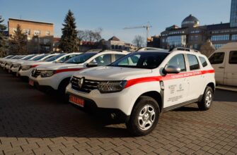 Для 14 закладів «первинки» Прикарпаття передали нові автомобілі