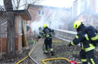 Вогнеборці ліквідували пожежу житлового будинку в Івано-Франківську