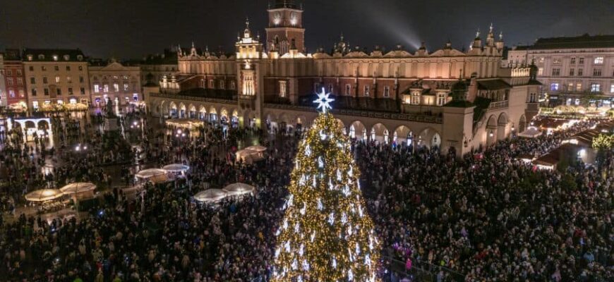 Новорічну ялинку в Кракові визнали найкрасивішою у світі