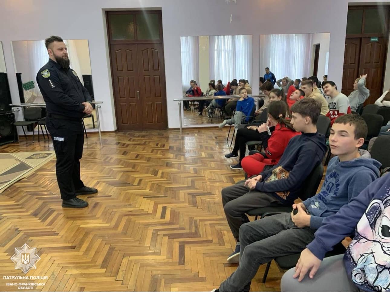 shk2 - Шкільні офіцери навчають дітей розпізнавати ознаки насильства - rai.ua
