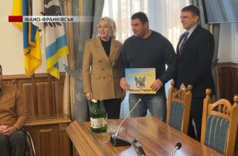 В Івано-Франківській ОВА нагородили спортсменів та тренерів. Відео