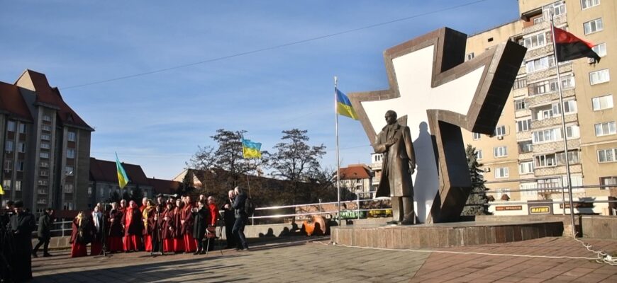 В Івано-Франківську відзначили 116-ту річницю від Дня народження Степана Бандери. Відео