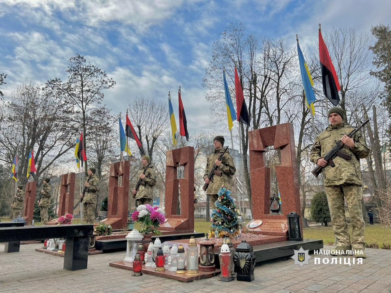 ker - В Івано-Франківську вшанували пам'ять загиблих захисників - rai.ua