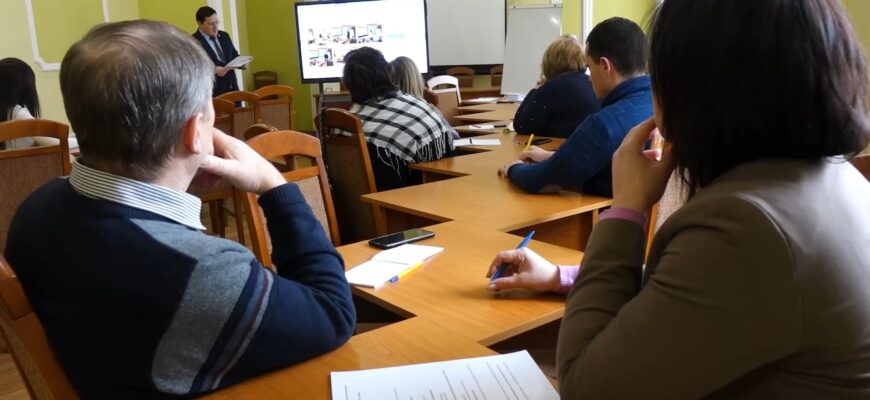 У Коломиї відбулася зустріч вчителів історії та науковців. Відео