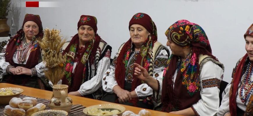 У Коломиї виступав фольклорний гурт «Корничанка». Відео