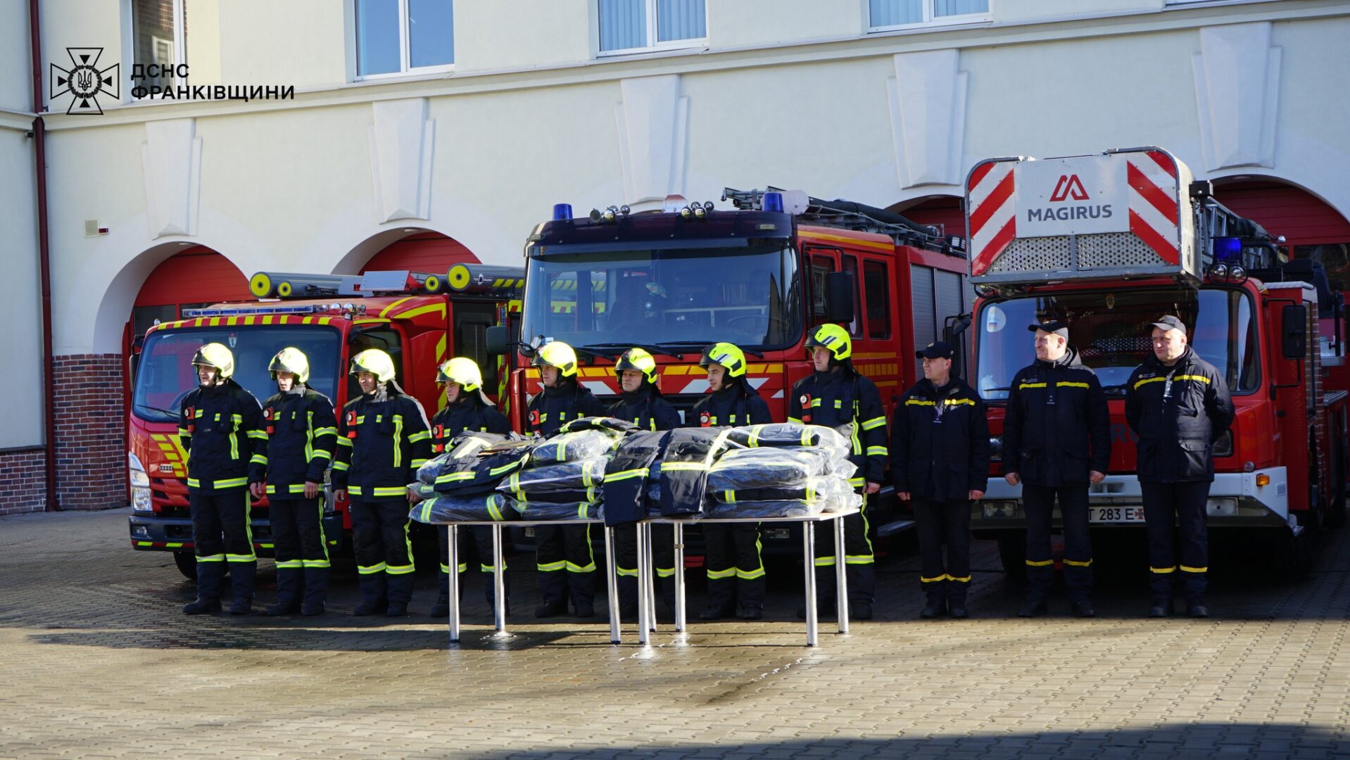 mar2 - Рятувальники Івано-Франківська отримали захисний одяг від міської влади - rai.ua