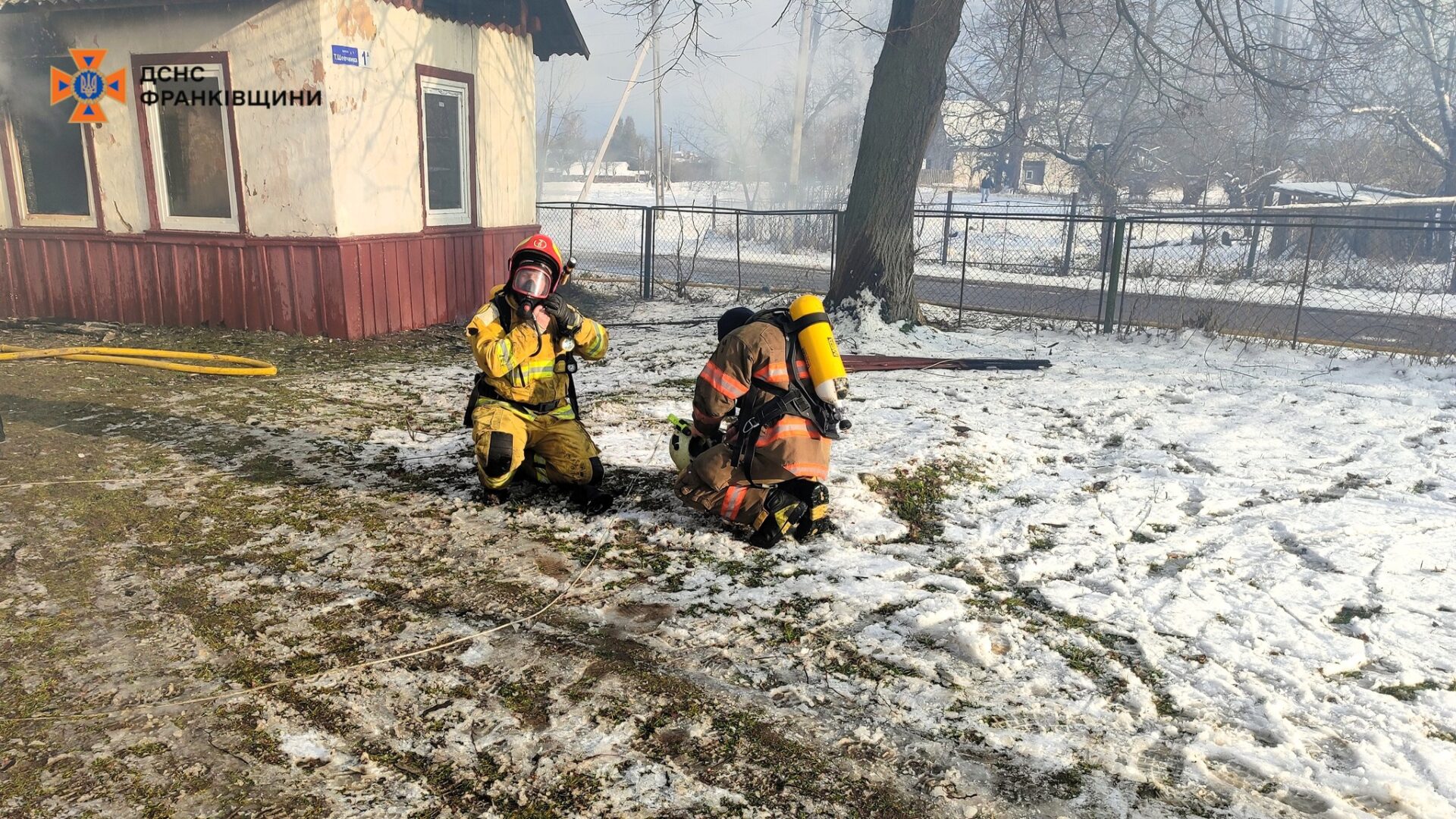 pzh4 1 - Коломийщина: горіла будівля народного дому та бібліотеки - rai.ua