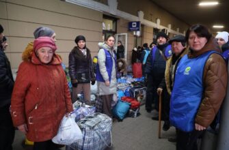 На Прикарпатті зустріли черговий евакуаційний потяг з Донецької області