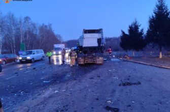 Івано-Франківський район: рятувальники деблокували двох водіїв внаслідок ДТП