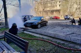 Авіаудар по Херсону: рятувальники ліквідували наслідки