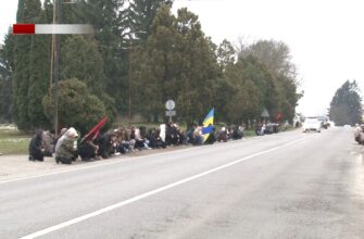 У Бурштині провели в останню путь захисника Олександра Марина. Відео