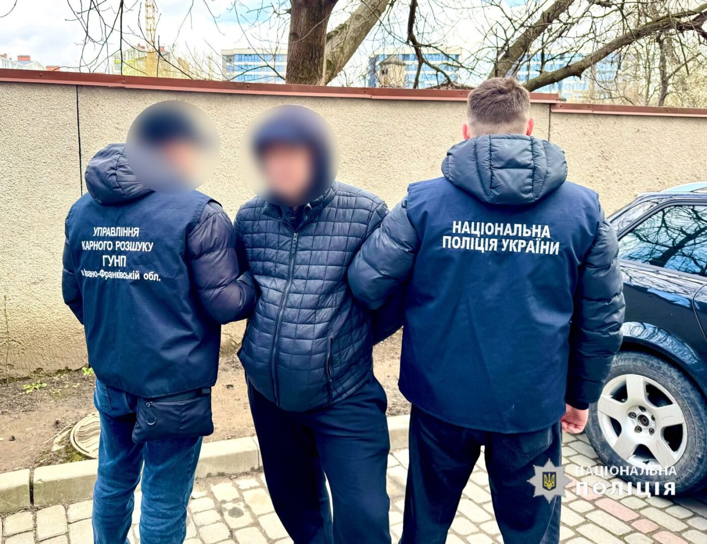 kradii - Правоохоронці Прикарпаття затримали серійного квартирного злодія - rai.ua