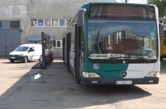 Івано-Франківськ отримав транспорт і техніку від німецьких партнерів. Відео