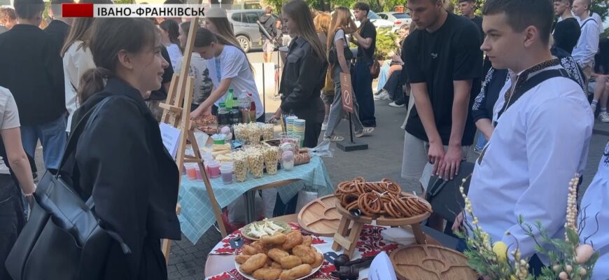 Студенти УКД провели благодійний ярмарок «Великодній кошик». Відео