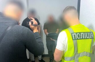 Ошукав на 80 тисяч доларів: прикарпатські поліцейські затримали шахрая