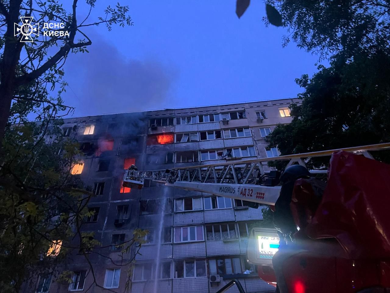 derd4 - Зеленський: за ніч росіяни випустили 4 балістичні ракети та 142 дрони на Україну - rai.ua
