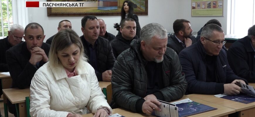У Надвірнянському районі відбулася робоча зустріч голів ТГ