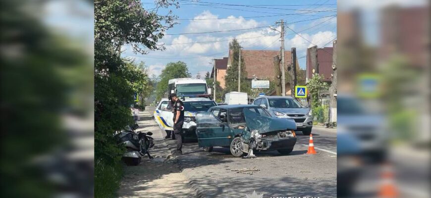 Троє людей постраждали в аваріях на Прикарпатті. Відео