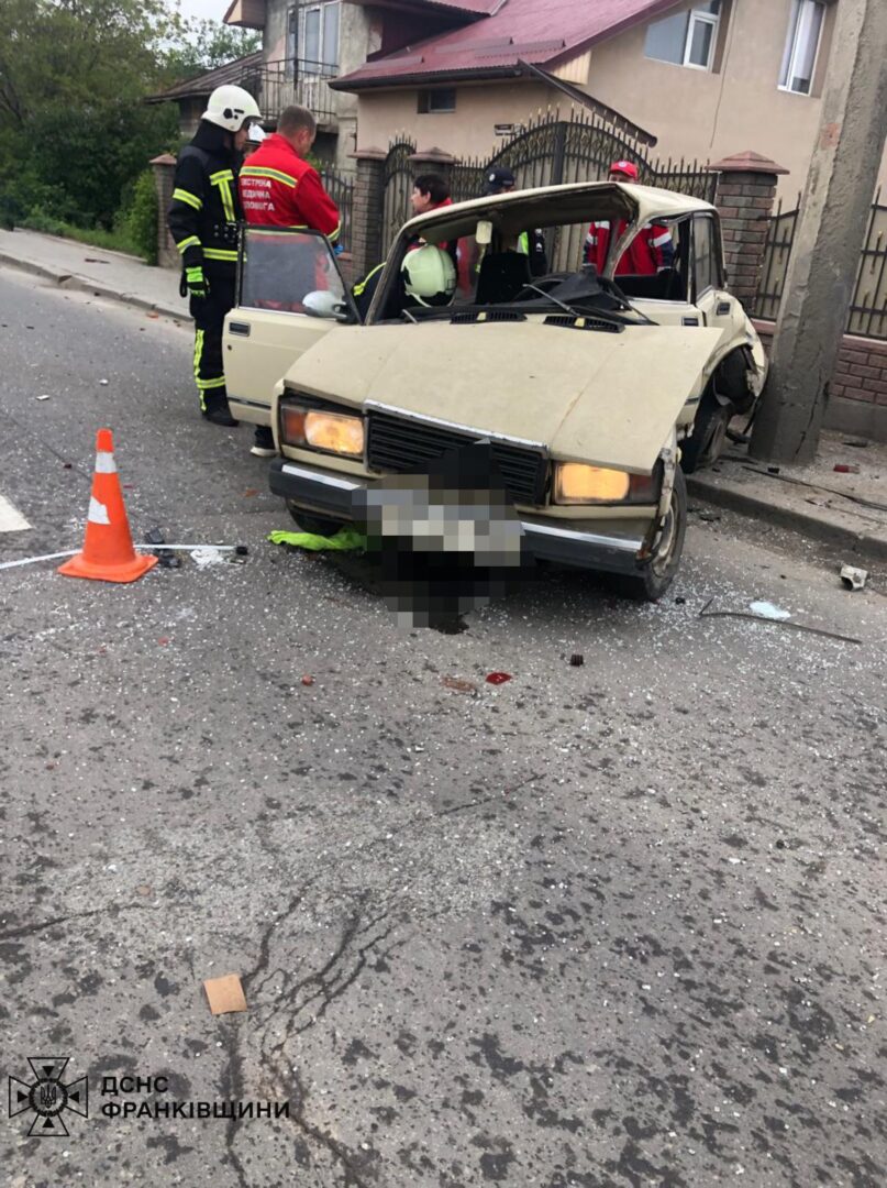dtro - В Івано-Франківську трапилась ДТП за участю двох легкових автомобілів - rai.ua