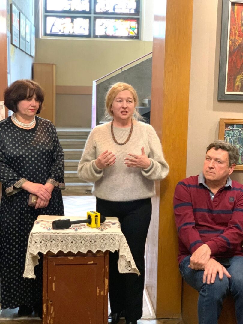 fore2 - В Івано-Франківську відкрили виставку в честь Опанаса Заливахи - rai.ua